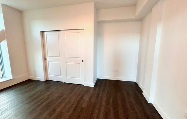 2 beds, 2 baths, 1,334 sqft, $4,950, Unit 410-907