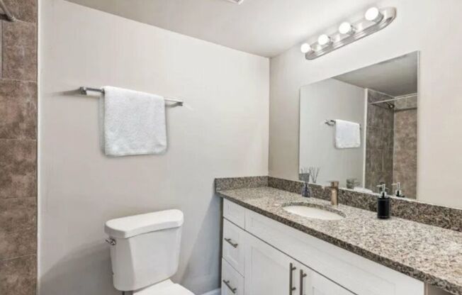 1 bed, 1 bath, 770 sqft, $999