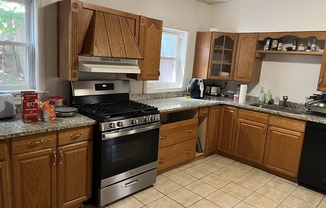 152 STRATHMORE RD