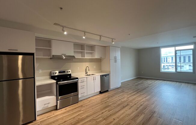 2 beds, 2 baths, 874 sqft, $2,150, Unit NK-214
