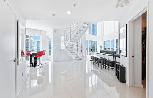 3 beds, 4 baths, 2,734 sqft, $8,500, Unit Apartment 3800