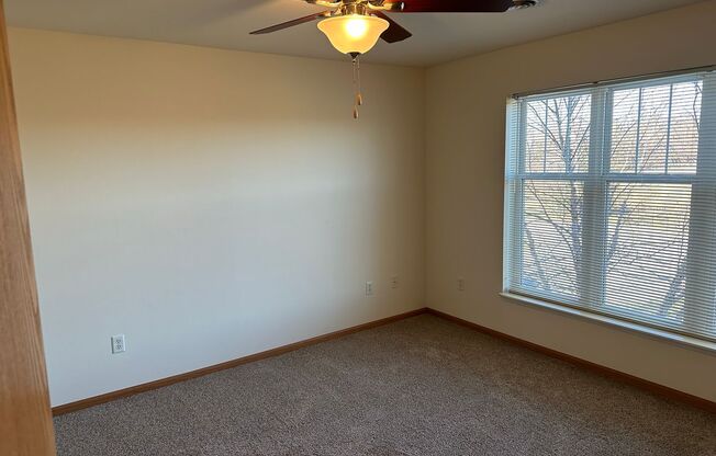 2 beds, 2 baths, 1,223 sqft, $1,660, Unit 925-200