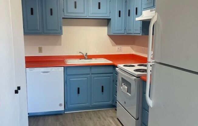 2 Bedroom apartment Includes Water Sewer & Trash Contact Property Pros Property Management