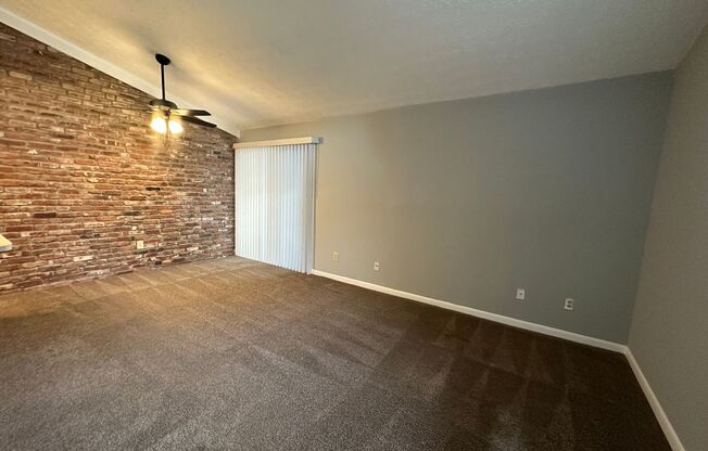 1 BD 1 BATH CONDO TOTAL ELECTRIC!