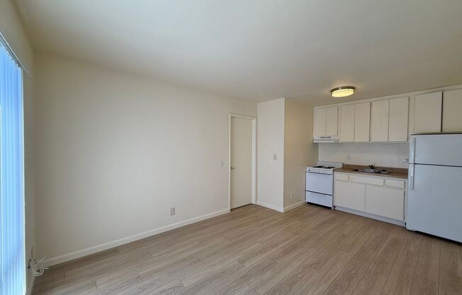 Howard Avenue Apartments