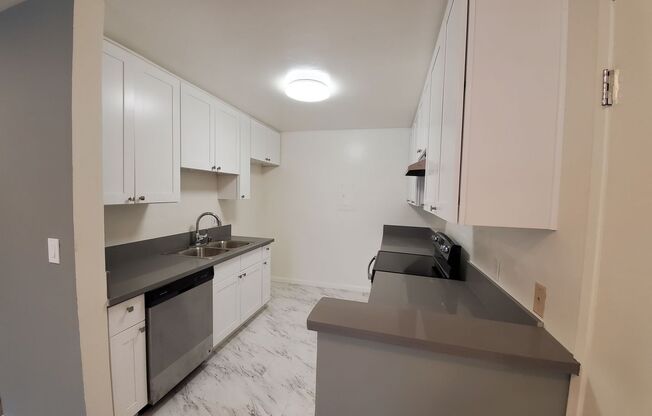 1 bed, 1 bath, 725 sqft, $1,695, Unit Unit 04