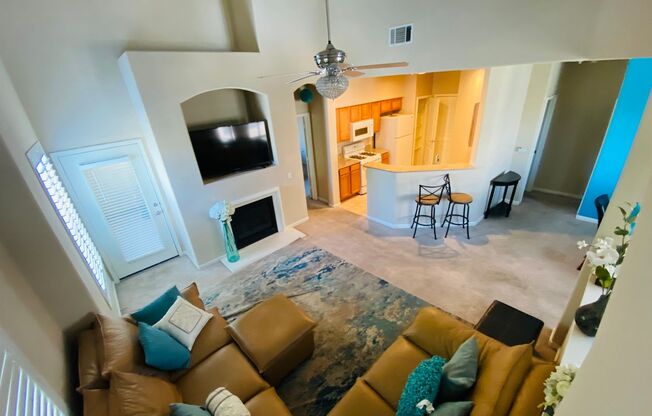 2 beds, 2 baths, $2,450, Unit #1113