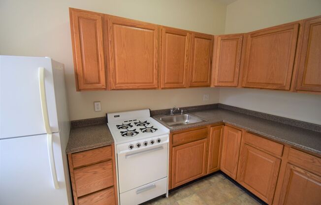 Studio, 1 bath, 450 sqft, $2,046, Unit 2112 O Unit 6