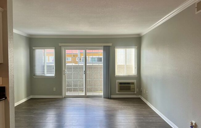 2 beds, 1.5 baths, 900 sqft, $2,765, Unit E11