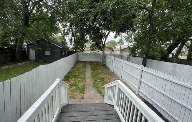 1661 S 4 ST