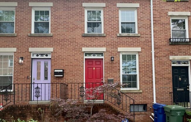 Charming 2 Bedroom/2 Bathroom Apartment in Washington Hill, MD!