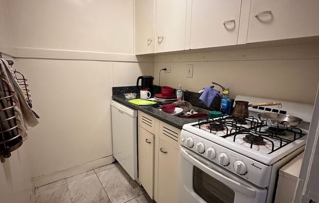1 bed, 1 bath, 550 sqft, $2,585, Unit 56