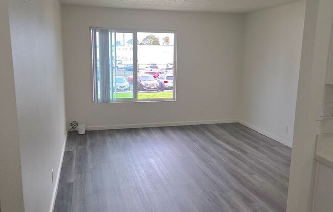 1 bed, 1 bath, 500 sqft, $1,825, Unit 55-44
