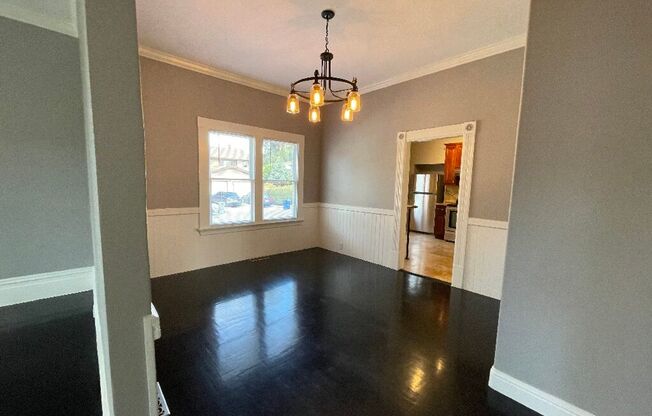 2 beds, 1 bath, $3,250