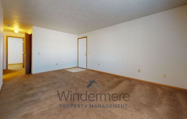 Plaza1821 - Stonecreek Apartments