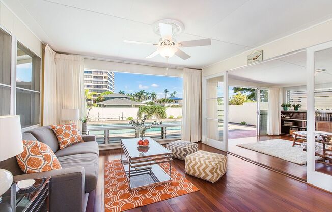 2bd/2ba Home w/Private Pool, Upscale decor, & Near Kahala Beach. Kahala Cottage