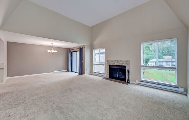 Cozy Condo, Smack-dab in the Middle of Bellevue