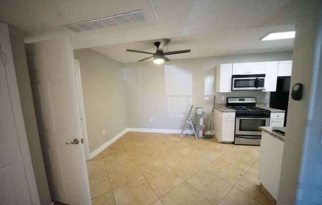 1 bed, 1 bath, $1,195, Unit Building 4