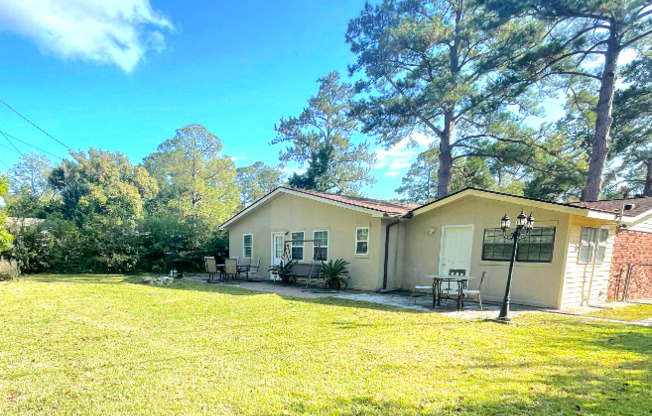 332 WOODLEY RD