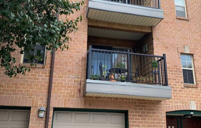 2 beds, 2 baths, 900 sqft, $1,510, Unit 1