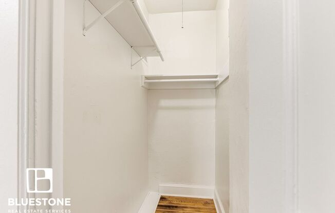 1 bed, 1 bath, 579 sqft, $1,100, Unit 216