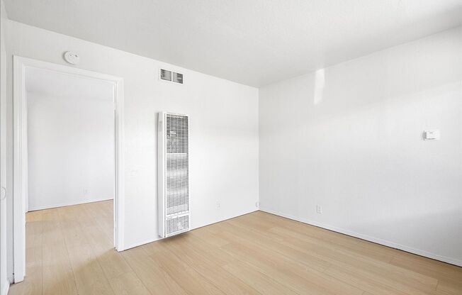 25th St. E 1843 &amp; 1847