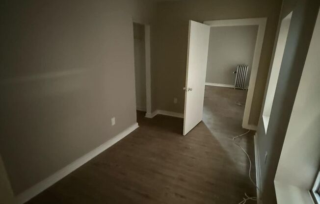 Studio, 1 bath, $850, Unit B11