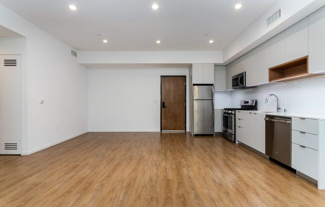 2 beds, 2 baths, 1,084 sqft, $4,200, Unit 313