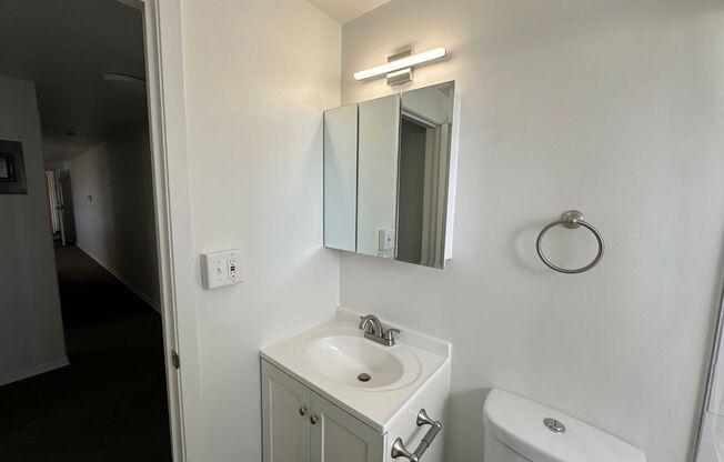 Studio, 1 bath, 471 sqft, $695