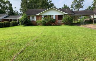2331 Hillwood Dr S