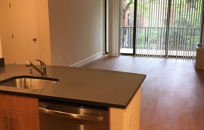1 bed, 1 bath, 720 sqft, $3,960, Unit 0622