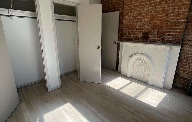 1 bed, 1 bath, $3,700, Unit 3PE