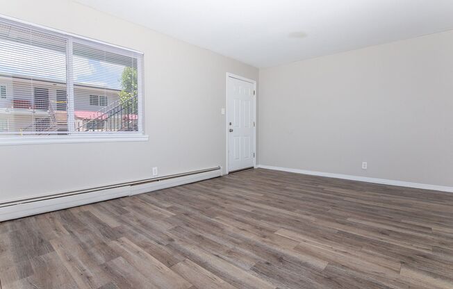 2 beds, 1 bath, 690 sqft, $999, Unit 3006-108