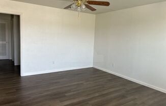 2 beds, 1 bath, $700, Unit 1304 Dugger Unit D