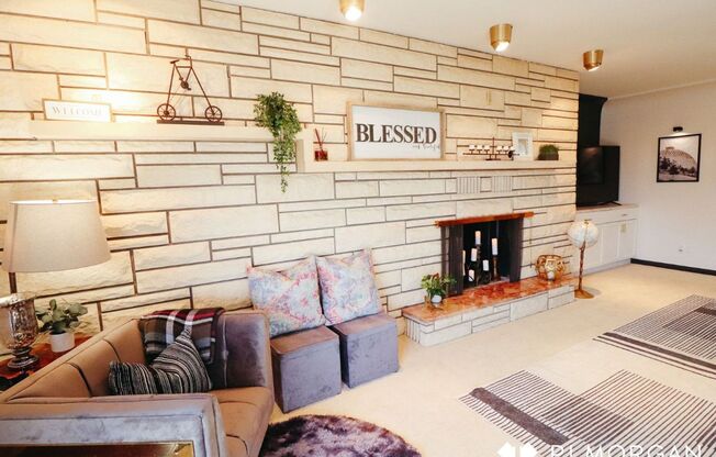 A Statement of Style & Sophistication! Don't miss out on the perfect rental!