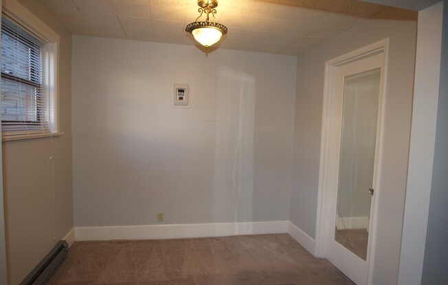 Studio, 1 bath, 280 sqft, $925, Unit 302