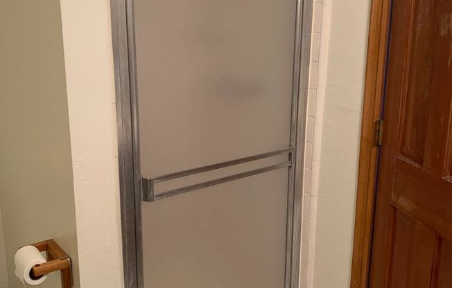 Studio, 1 bath, 500 sqft, $1,800, Unit 8B