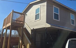 Charming 1 Bedroom Apartment