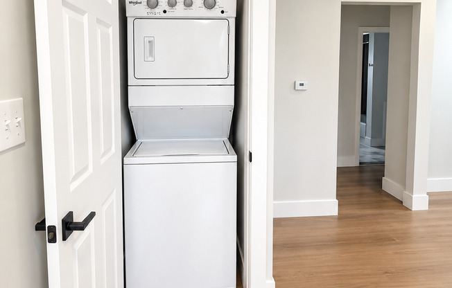 1 bed, 1 bath, $1,625, Unit 310