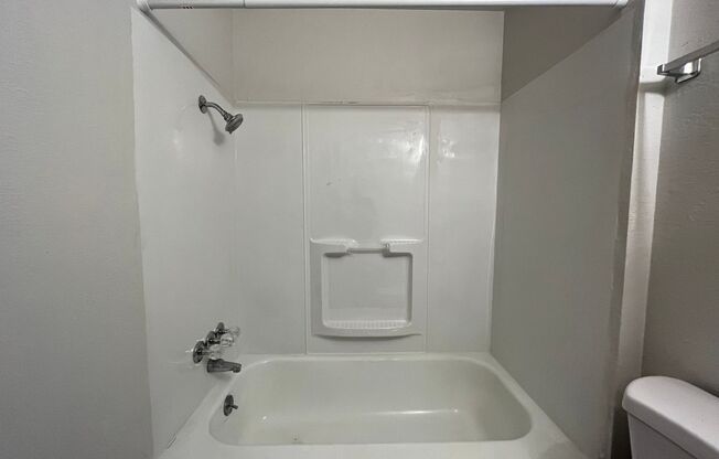 1 bed, 1 bath, 705 sqft, $1,295, Unit 519-5