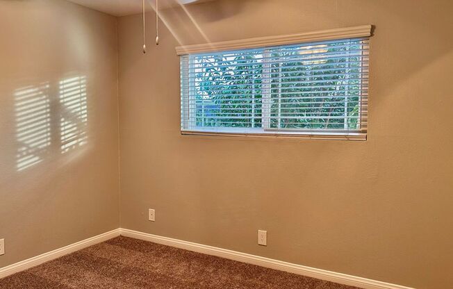 2 beds, 2 baths, 880 sqft, $2,800, Unit A-5