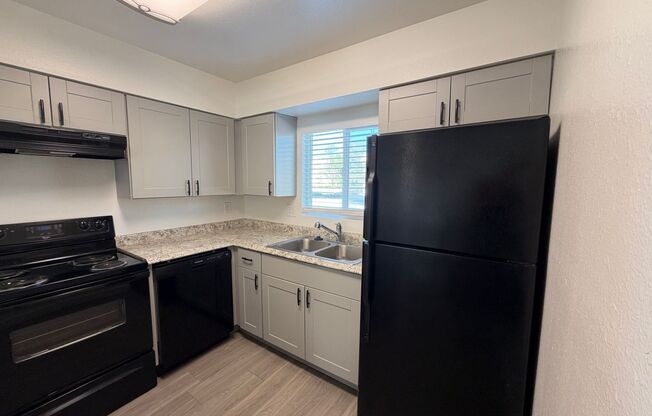 2 beds, 2 baths, 950 sqft, $1,275, Unit 201