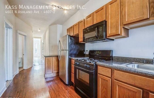 4607 N Ashland Ave