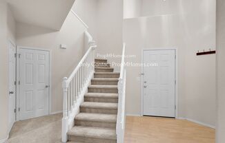 3 beds, 2.5 baths, $2,499, Unit UNIT 220