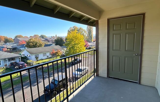 2 beds, 1 bath, $1,585, Unit B301