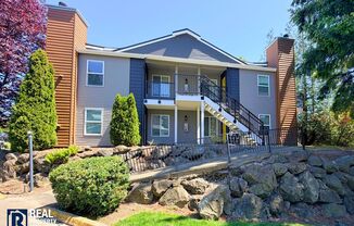 Charming 2-Bedroom Condo in Kent – Ground Floor Living with Modern Upgrades!