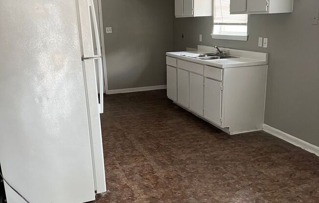 2 beds, 1 bath, 780 sqft, $1,190, Unit 411 F