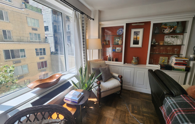 2 beds, 2 baths, 1,240 sqft, $8,275, Unit 5F