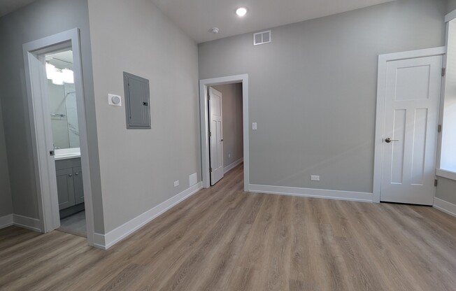 428 W Belden St