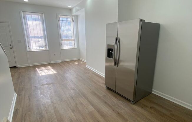 Updated 6-Bedroom/3-Bathroom Townhouse Near Temple University! Available NOW!
